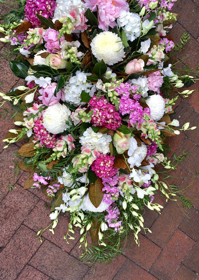 Soft and pretty casket covet