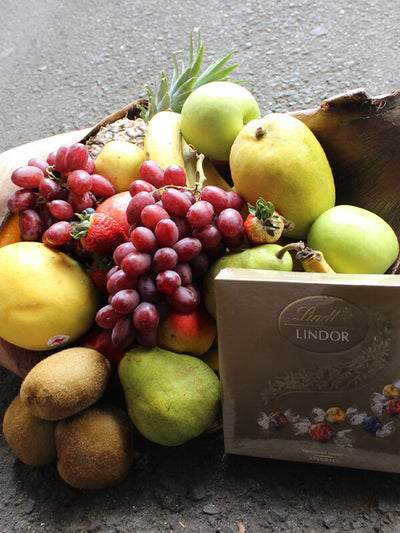 Fruit husk hamper with chocolates