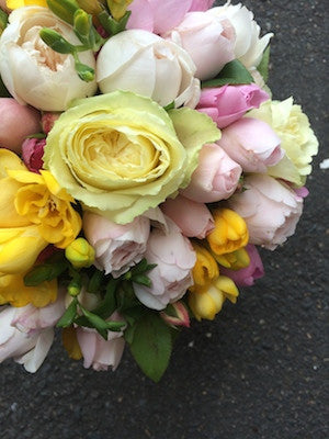 Tight posy of pretty blooms