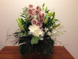 Soft and elegant Arrangement