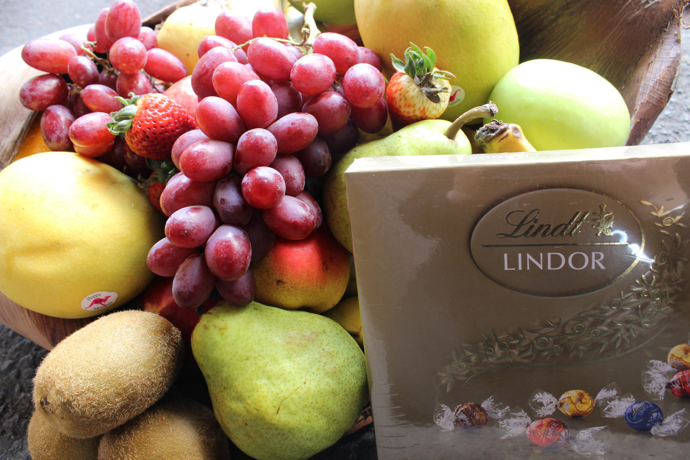 Fruit husk hamper with chocolates