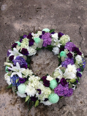 Wreath- Purple and white shades (Medium)