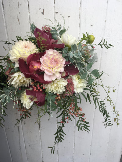 Antique themed posy