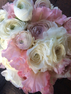 Soft and Pretty Flower Posy Box