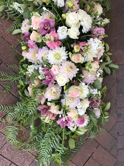 Pastel casket cover